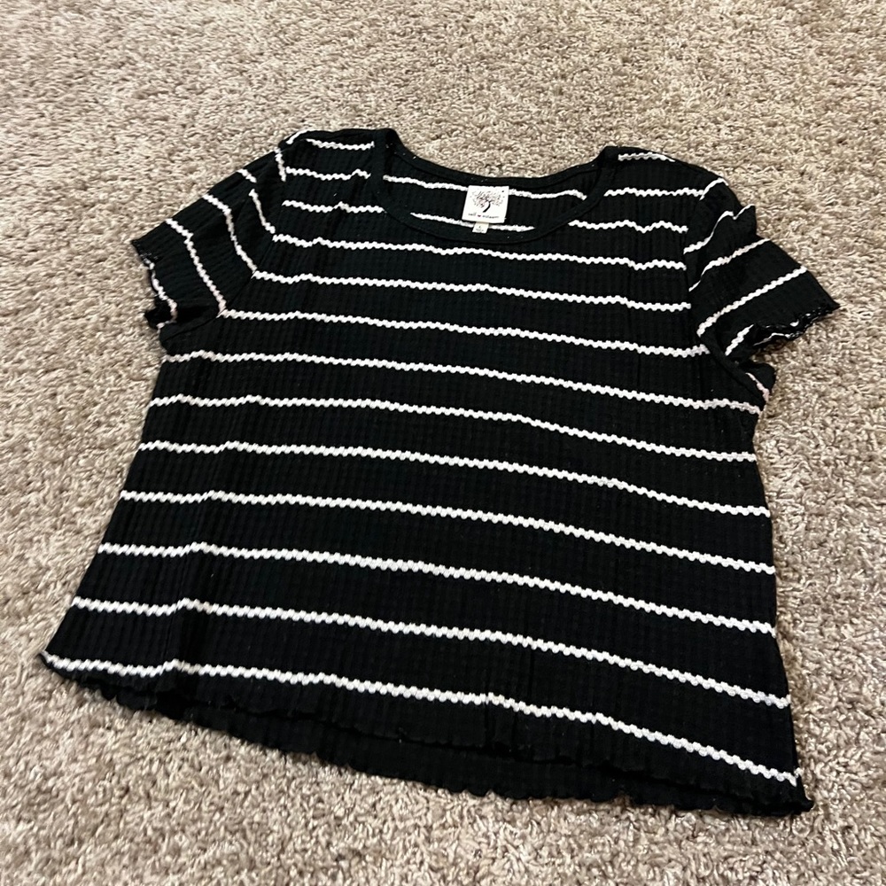 Black and White cropped top